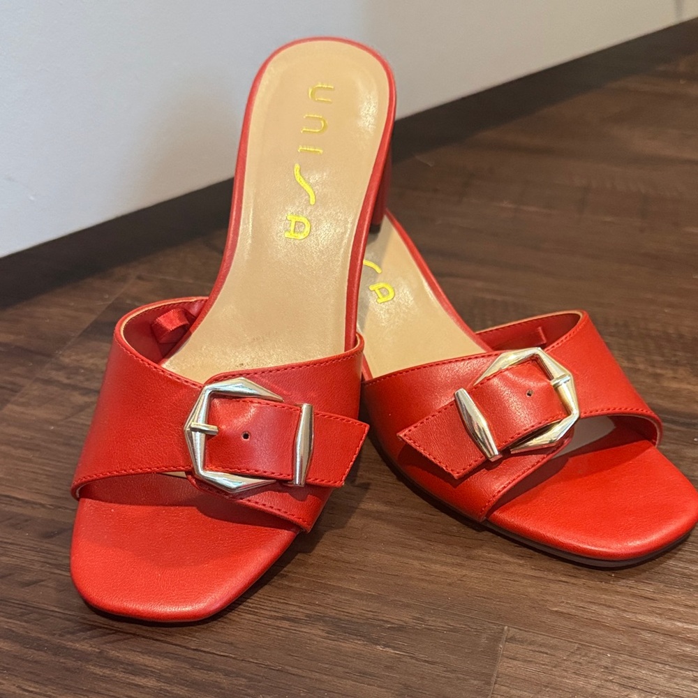 Unisa Red Short Block Heel Women's Slide Sandals